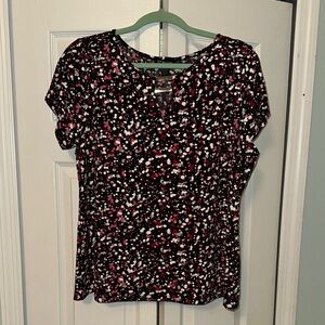 Women’s Short Sleeve V-Neck Dot Print Top - Black/Pink/White